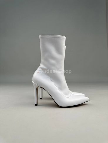 Фото Ботинки женские кожаные белые на каблуках демисезонные 8556к/37 9