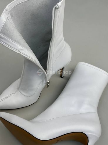 Фото Ботинки женские кожаные белые на каблуках демисезонные 8556к/37 12