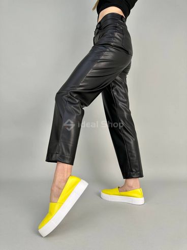 Фото Слипоны женские кожаные лимонного цвета 9907-1/40 4