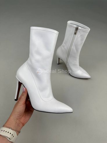 Фото Ботинки женские кожаные белые на каблуках демисезонные 8556к/37 11