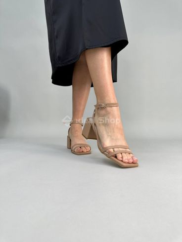 Фото Босоножки женские кожаные бежевые на устойчивом каблуке 9401-2/40 4