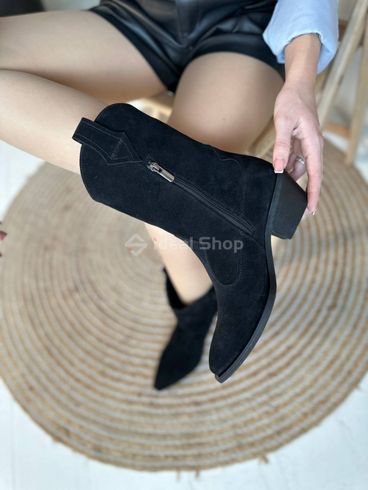 Фото Ботинки ковбойки женские замшевые черного цвета на черной подошве демисезоные 9414д/36 7