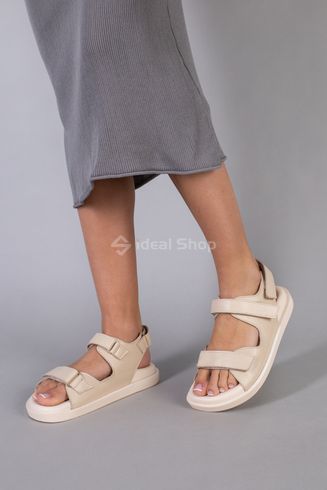 Foto Skórzane sandały damskie jasnobeżowe z zapięciem na rzepy 7301-2/36 2