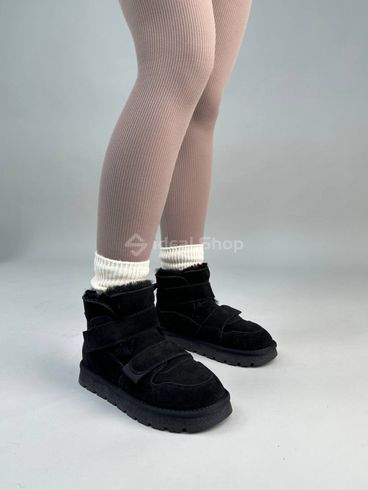 Уггі жіночі замшеві чорного кольору на липучках 36 (23,5 см)