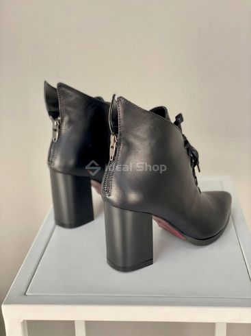 Фото Ботильоны женские кожаные черные на каблуке со шнуровкой демисезонные 9939д/37 8