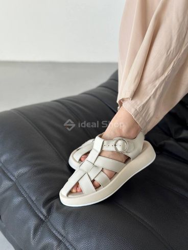Foto Damskie skórzane sandały w kolorze mlecznym 6601/36 2