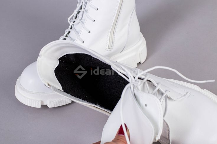 Фото Ботинки женские кожаные белого цвета на шнурках и с замком 5551-3д/36 13