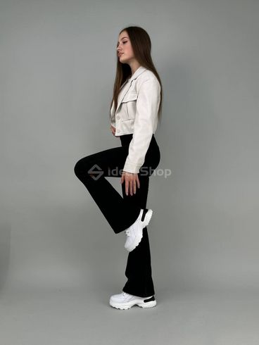 Кросівки жіночі шкіряні білого кольору зимові