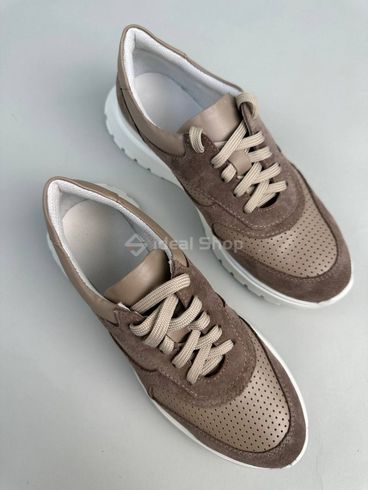 Skórzane beżowe sneakersy damskie z zamszowymi wstawkami z perforacją 36 (23,5 cm)