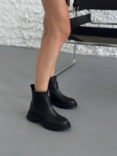 Фото Ботинки женские кожаные черные демисезонные 6502д/36 1