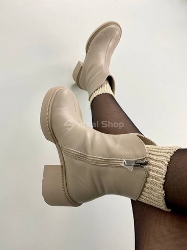 Фото Ботинки женские кожаные бежевого цвета на каблуке зимние 8905-5з/36 9