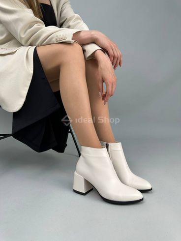 Фото Ботильоны женские кожаные кремовые на каблуках демисезонные 2706д/37 2