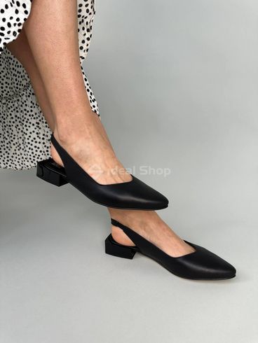 Foto Damskie skórzane sandały w kolorze czarnym 5601-1/36 9