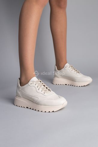 Skórzane sneakersy damskie w kolorze mlecznym 37 (24 cm)