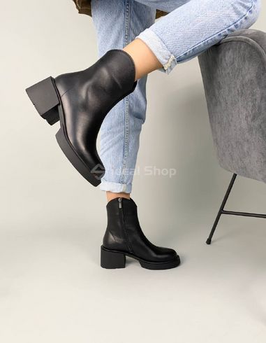 Фото Ботинки женские кожаные черные на черной подошве демисезонные 8905-4д/36 11