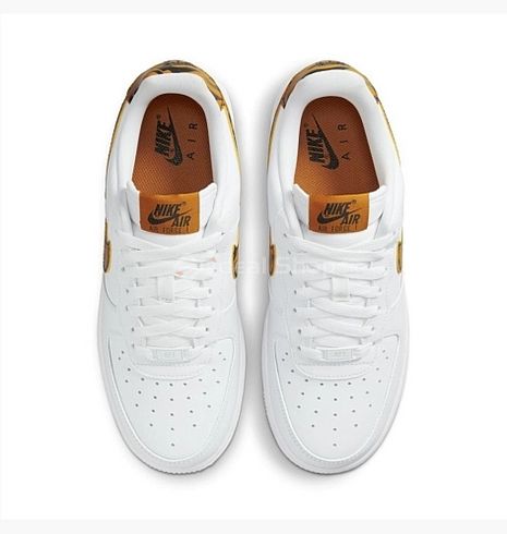 Buty sportowe damskie NIKE WMNS AIR FORCE 1 07 DD8959-108 - 38.5