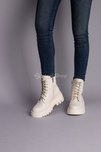 Фото Ботинки женские кожаные молочного цвета на меху 6706з/36 4