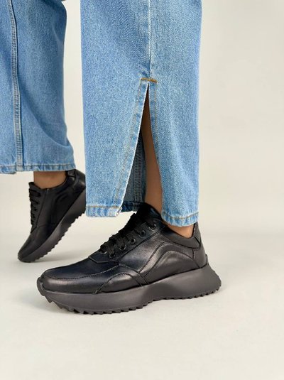 Кросівки жіночі шкіряні чорні 38 (25 см)