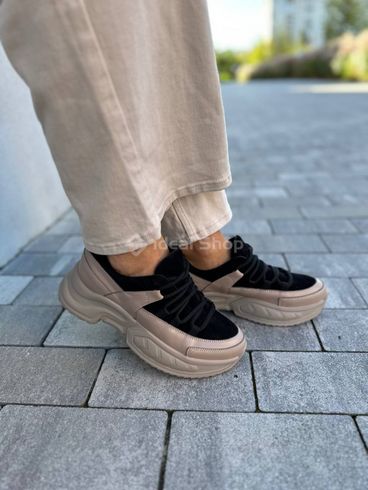 Skórzane beżowe sneakersy damskie z czarnymi zamszowymi wstawkami 36 (23,5 cm)