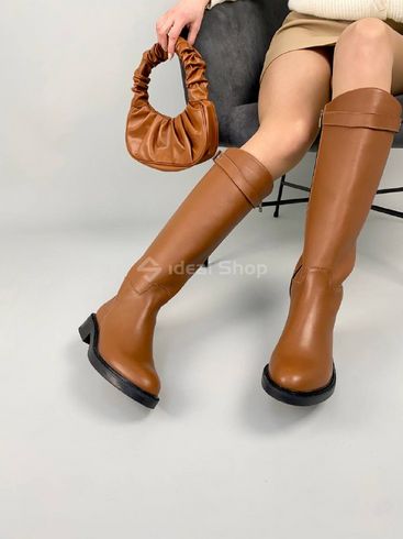 Фото Сапоги женские кожаные коричневого цвета с ремешком, без каблука, зимние 9501-2е/36 7