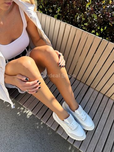Кросівки жіночі шкіряні білі з сірими вставками 40 (26 см)