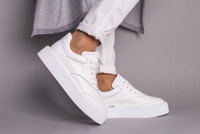 Białe skórzane sneakersy damskie na białej podeszwie 40 (26-26.5 cm)