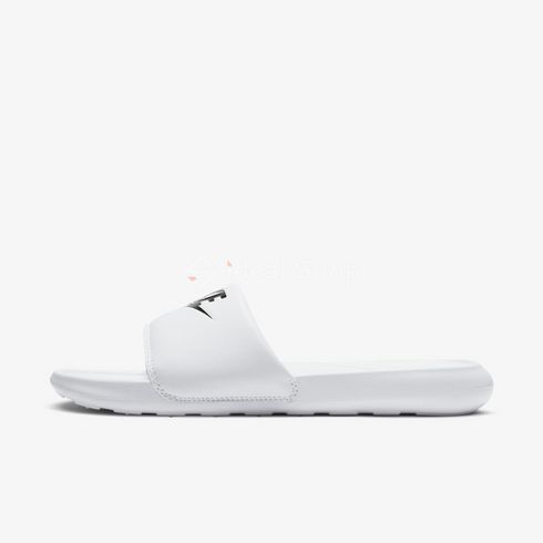 Фото Женские шлепанцы W NIKE VICTORI ONE SLIDE CN9677-100 194497883779 2