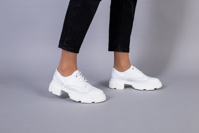 Лофери жіночі шкіряні білі на шнурках 40 (26 см)