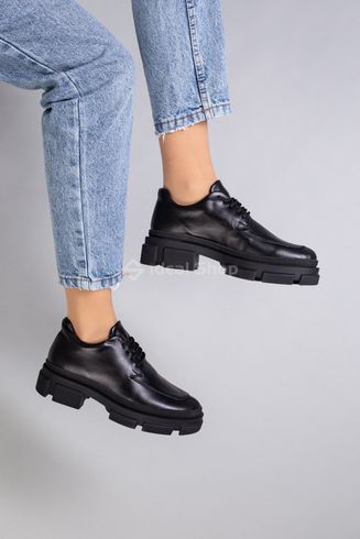 Skórzane buty damskie czarne ze sznurówkami 40 (26-26.5 cm)