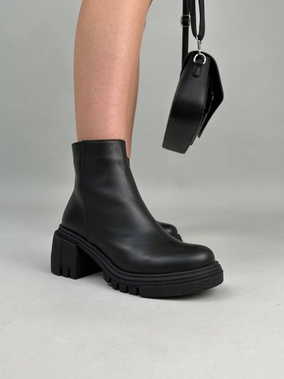 Фото Ботинки женские кожаные черного цвета на каблуках демисезонные 2703-1д/39 1