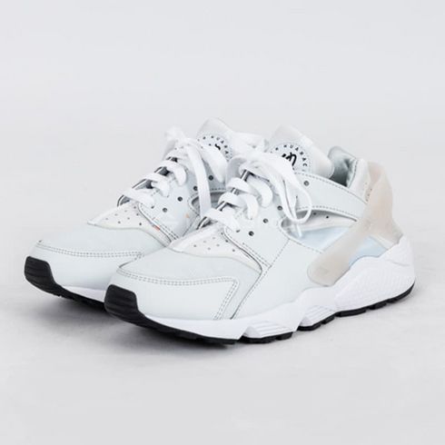 Damskie trampki W NIKE AIR HUARACHE DR5726-001 - 40