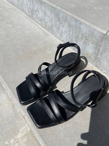 Фото Босоножки женские кожаные черные на каблуке 8950/40 12