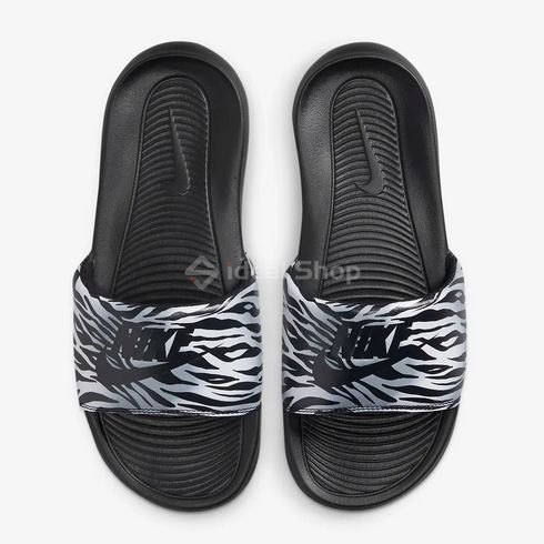 Фото Женские шлепанцы W NIKE VICTORI ONE SLIDE PRINT CN9676-011 195866176485 1