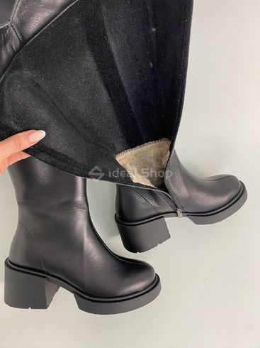 Фото Сапоги женские кожаные черного цвета на каблуке зимние 8956е/37 10