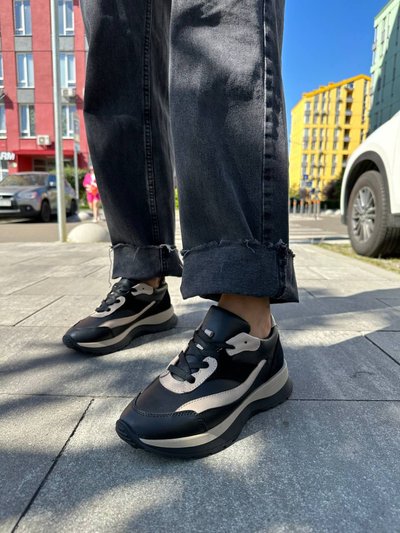Skórzane czarne sneakersy damskie z zamszowymi wstawkami 37 (24 cm)