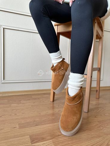 Uggs dla kobiet zamszowe czerwone 35 (22.5 cm)