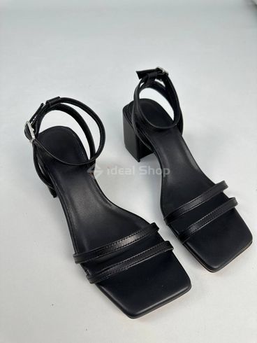 Фото Босоножки женские кожаные черные на устойчивом каблуке 9401/38 15