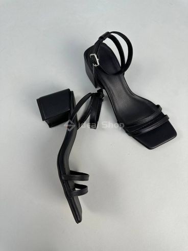 Фото Босоножки женские кожаные черные на устойчивом каблуке 9401/38 16