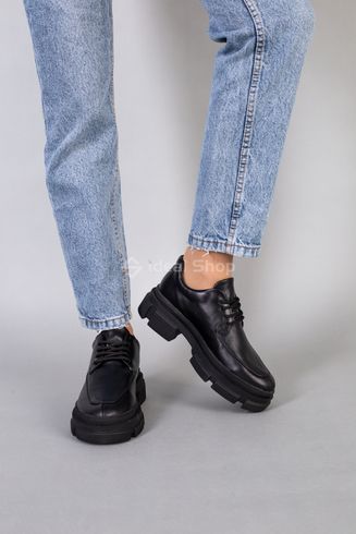 Skórzane buty damskie czarne ze sznurówkami 36 (23,5 cm)