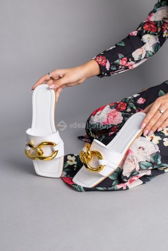 Фото Шлепанцы женские кожаные белые с кольцами 5819-1/36 4