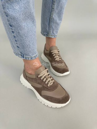 Skórzane beżowe sneakersy damskie z zamszowymi wstawkami z perforacją 37 (24 cm)