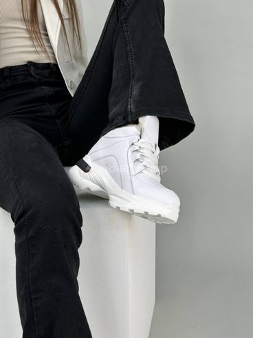 Кросівки жіночі шкіряні білого кольору зимові 37 (23.5-24 см)