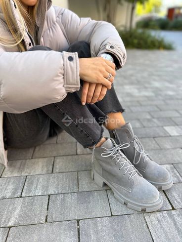 Фото Ботинки женские замшевые серого цвета на шнурках и с замком 5551-4д/36 2